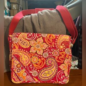 Vera Bradley crossbody messenger bag